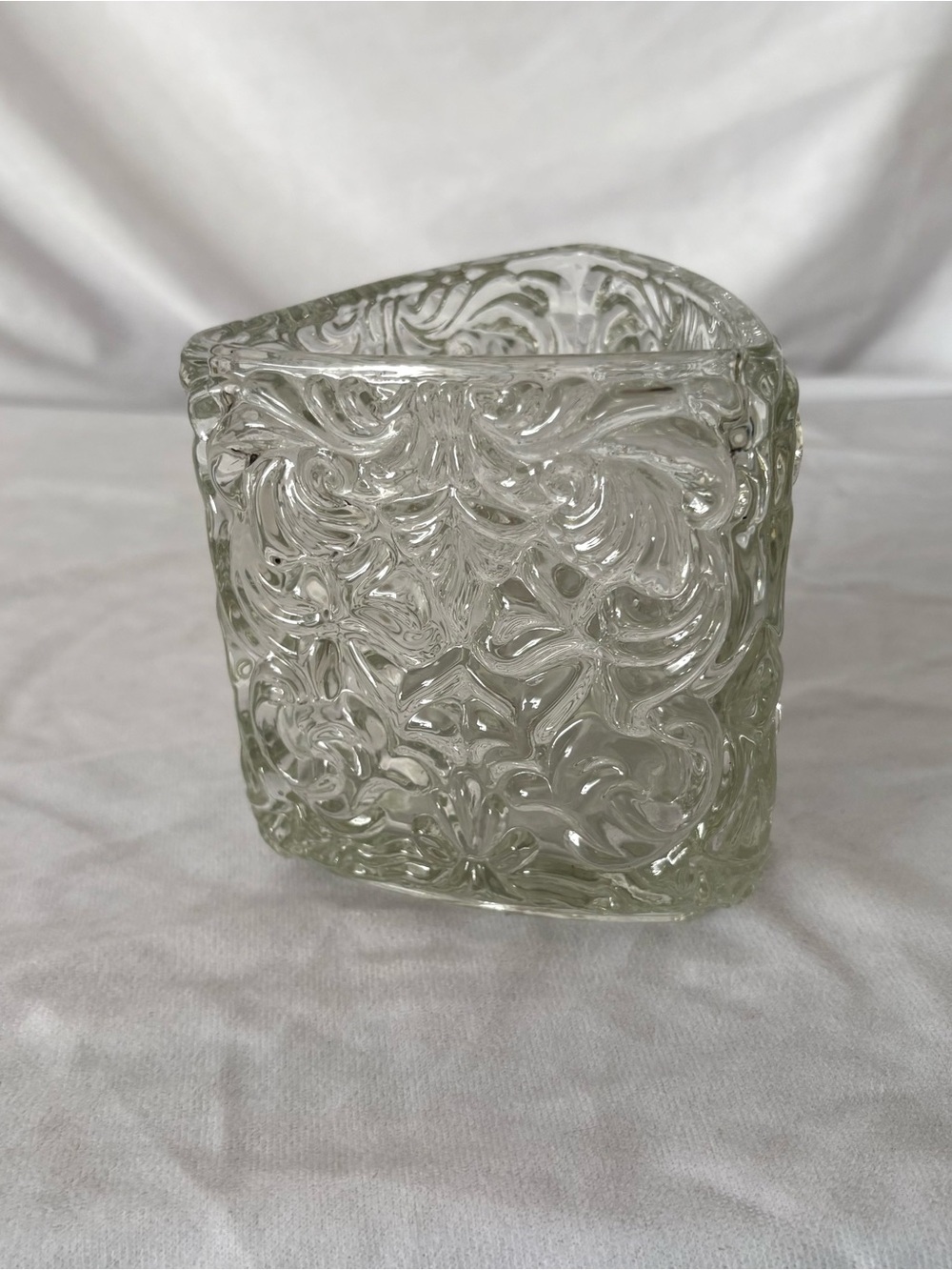Vintage Avon glass faceted triangle vase holder container home decor votive - Picture 5 of 6